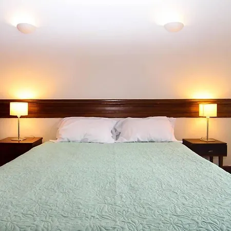 Lejlighed Spacious And Bright 4 Bedroom *