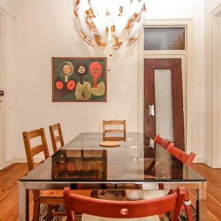 Lejlighed Spacious And Bright 4 Bedroom *